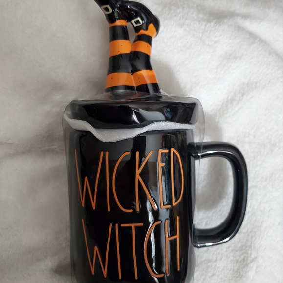 Rae Dunn wicked witch mug cup with lid topper Nwt Halloween tea decor - Picture 2 of 6
